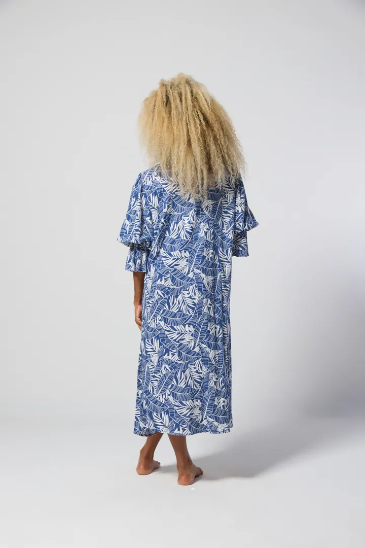 Women · Resort: Printed kimono, Blue & white leaf print, back view